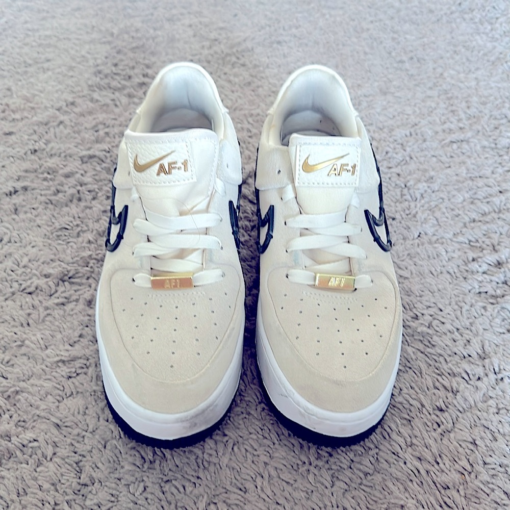 NIKE AF1 beige suede sneakers